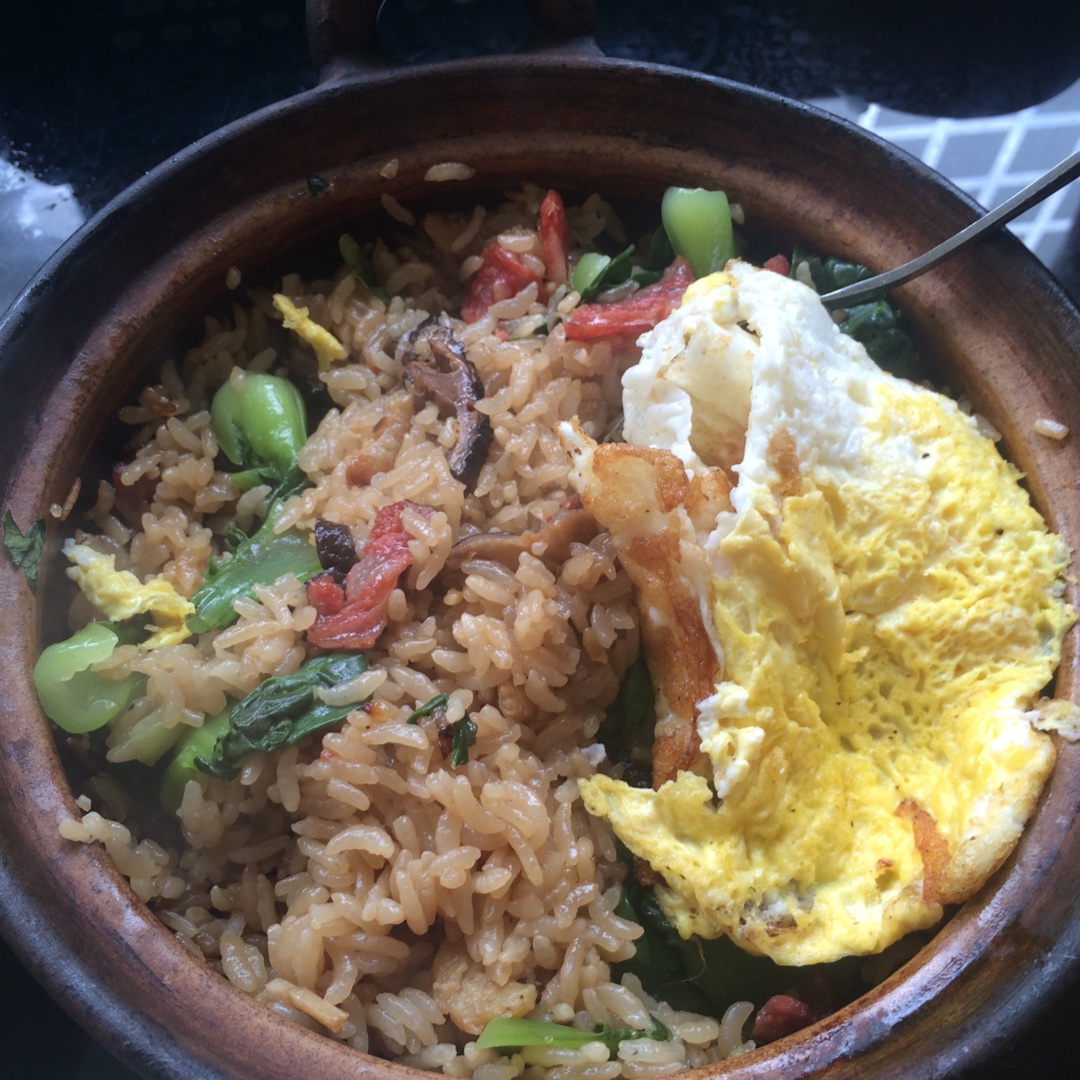 香肠煲仔饭