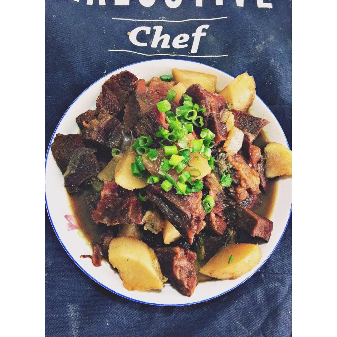 萝卜炖牛肉