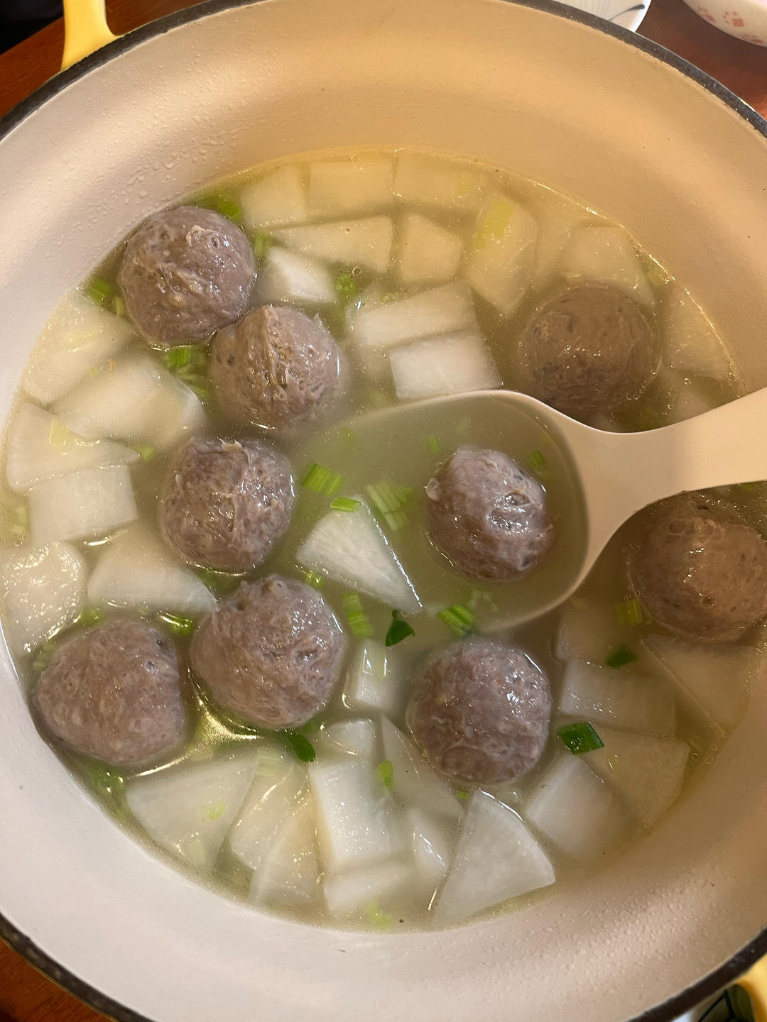 牛肉丸子萝卜汤，简单易做的鲜美味道
