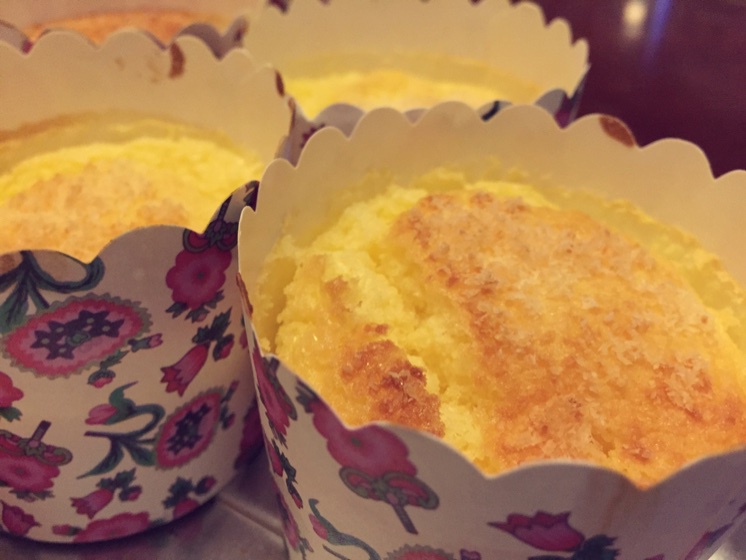 椰蓉棉花纸杯蛋糕