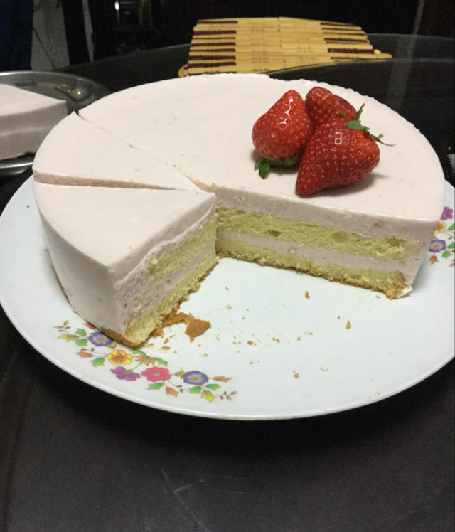 巧克力草莓慕斯蛋糕