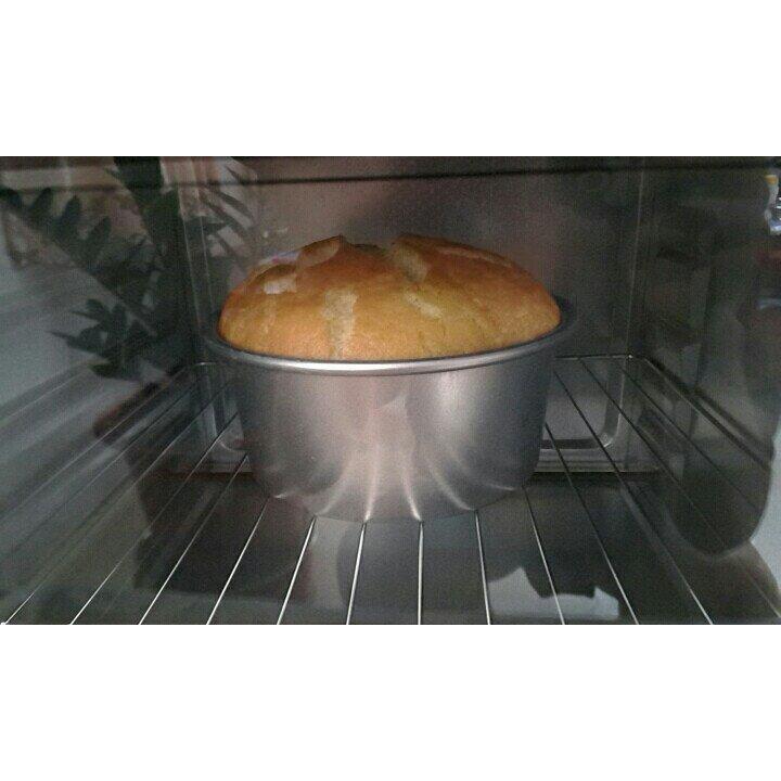 六寸活底戚风蛋糕