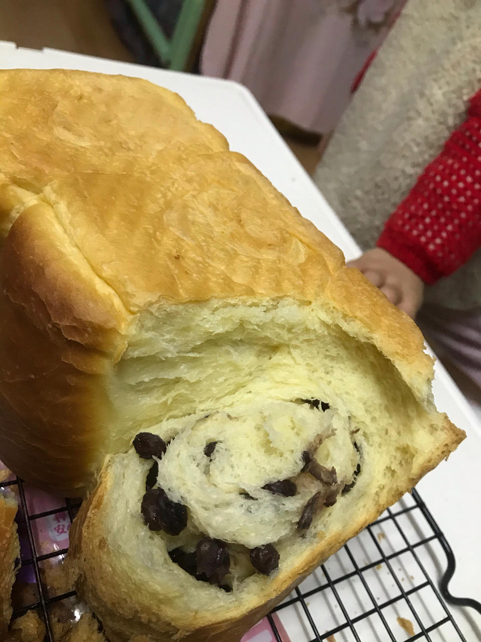 柔软好吃的蜜红豆牛奶吐司（无需分割、一次发酵）