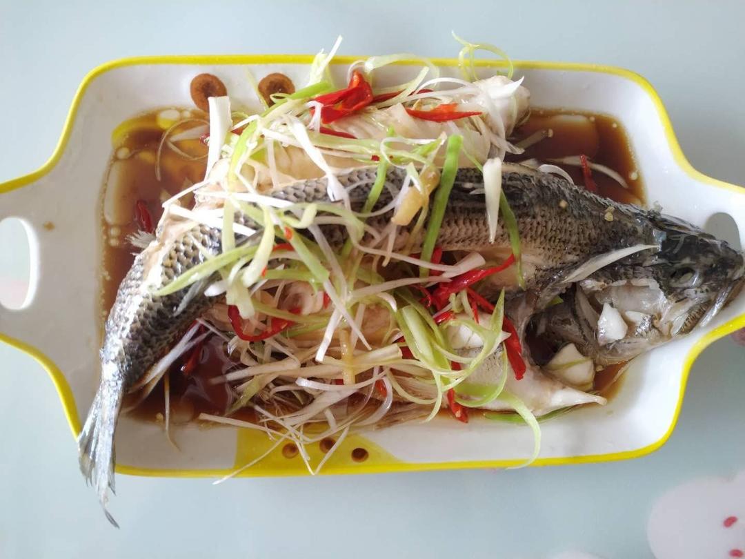 清蒸鲈鱼