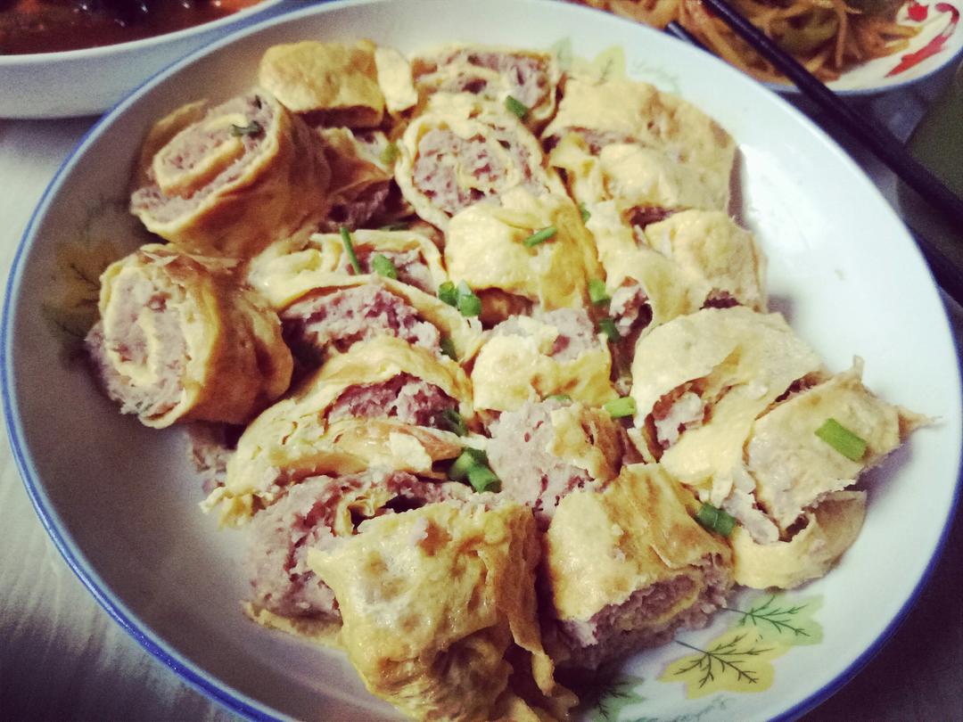 老爸的手艺---蒸肉蛋卷