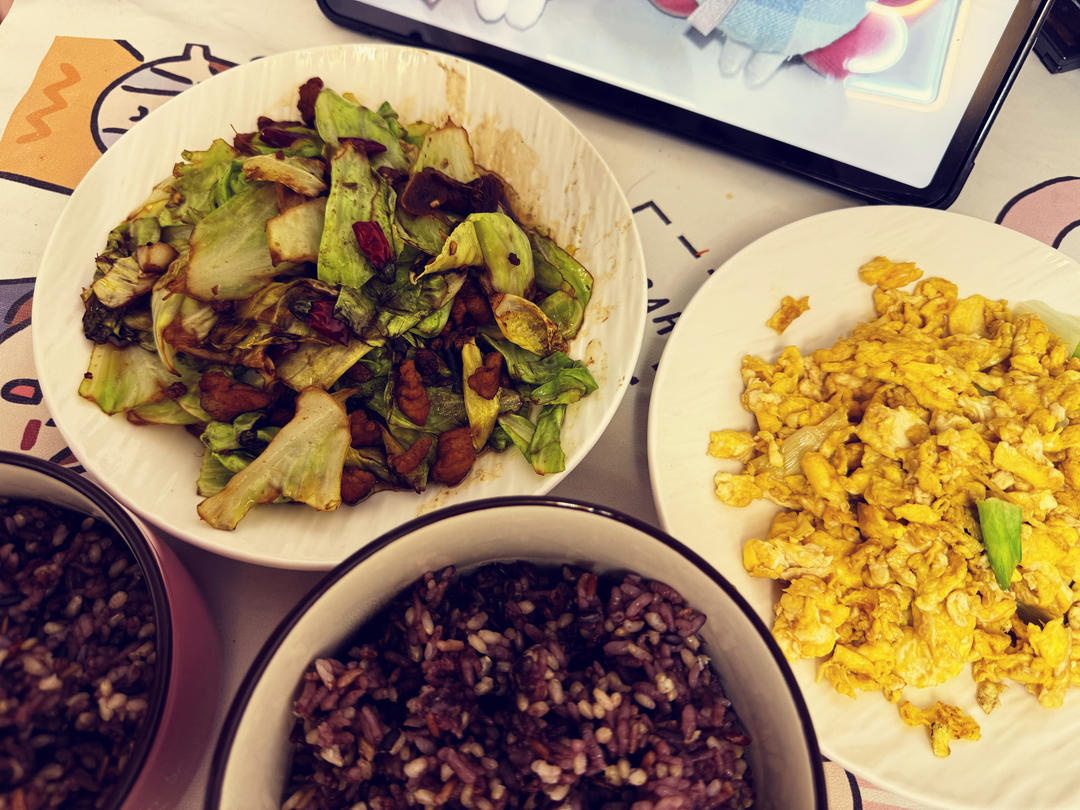 厨师长教你：“手撕包菜”的家常做法,简单又不失美味