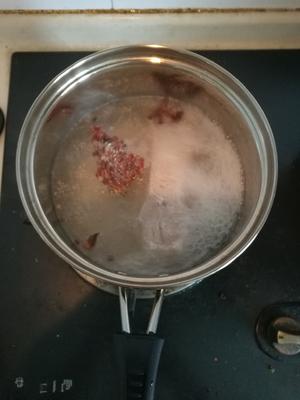 回锅肉（青蒜）的做法 步骤1