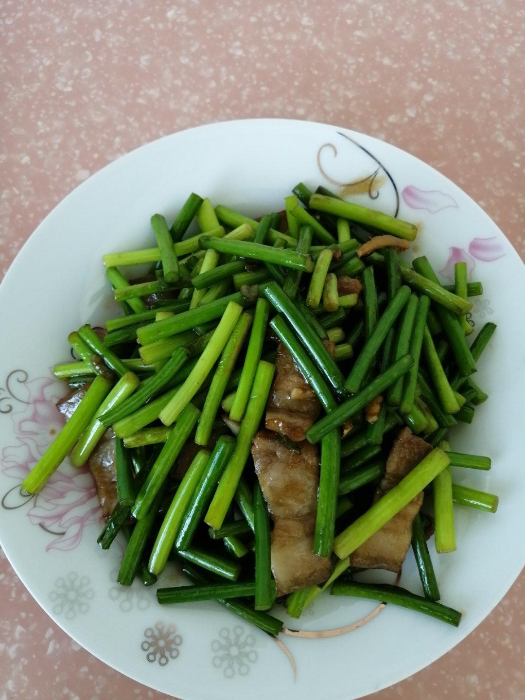 妈妈牌蒜薹炒肉