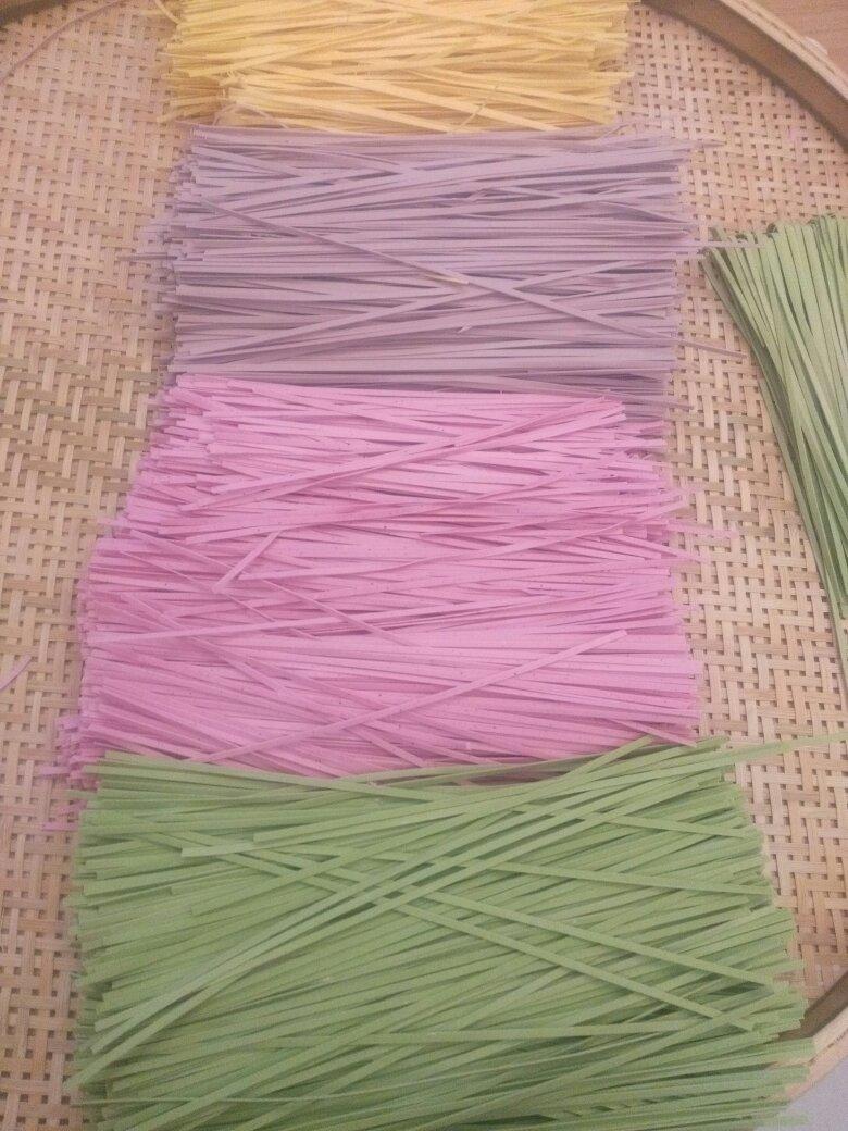 自制彩色手工面条/挂面
