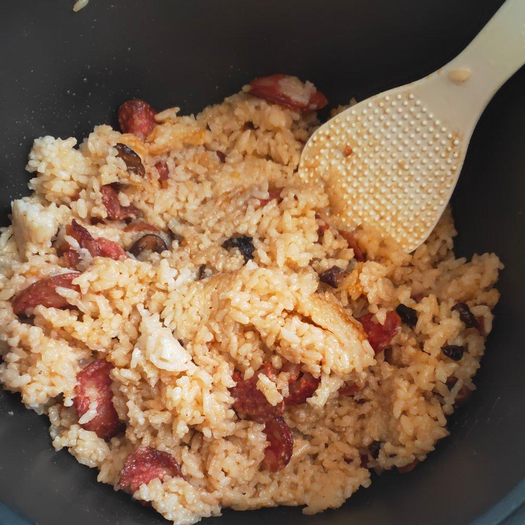 电饭锅版香菇腊肠饭