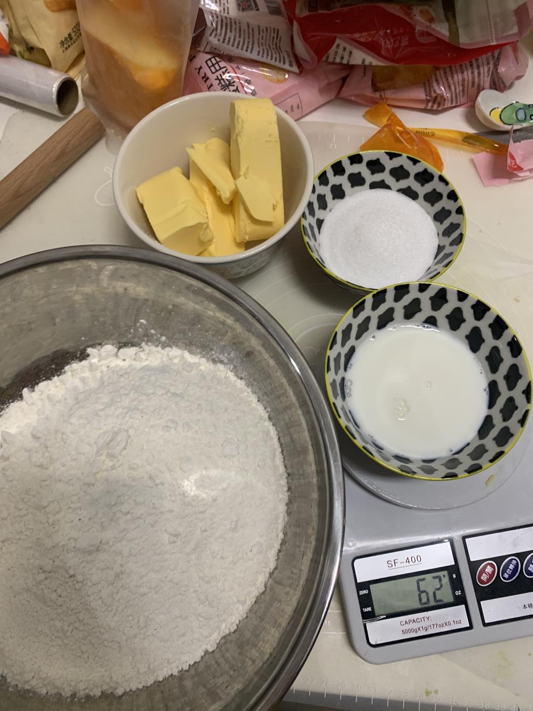 纯奶手撕吐司的做法 步骤1