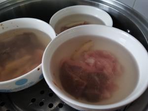 最适合孩子们的清蒸猪肉汤的做法 步骤4