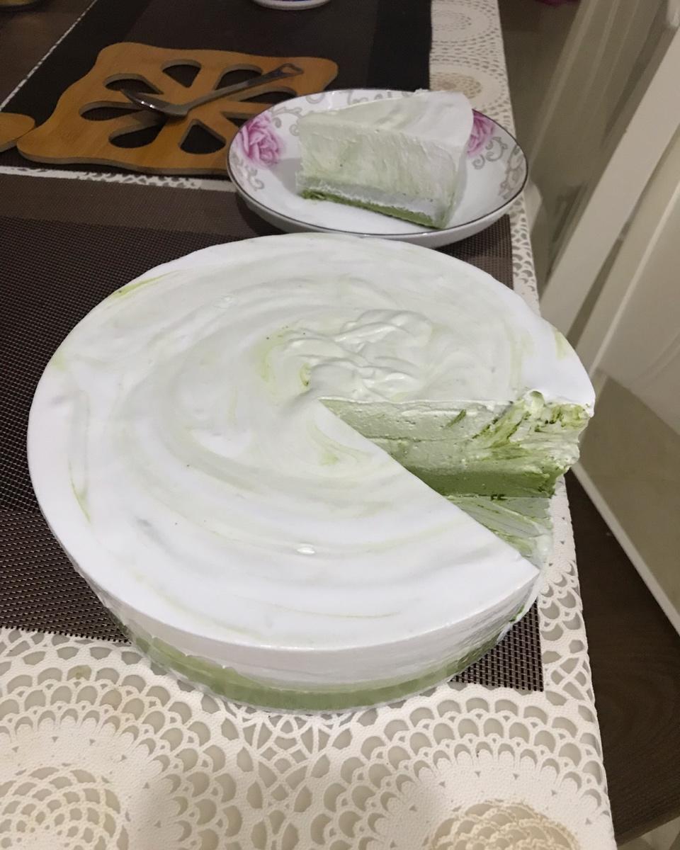渐变抹茶慕斯蛋糕：我Amanda带着既美又作的抹茶甜点又来了！【曼食慢语】