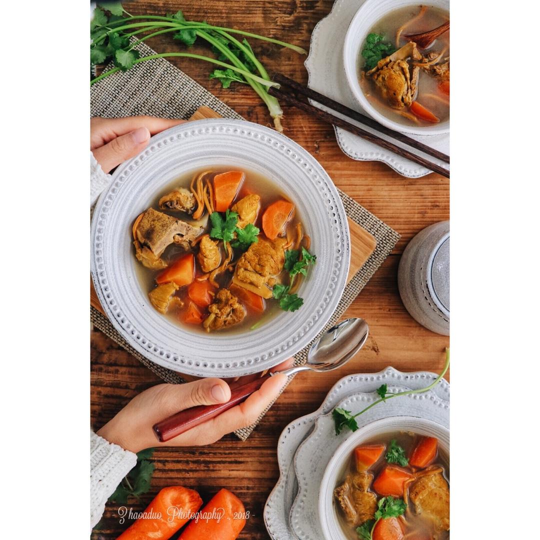 鲜美菌菇牛排汤