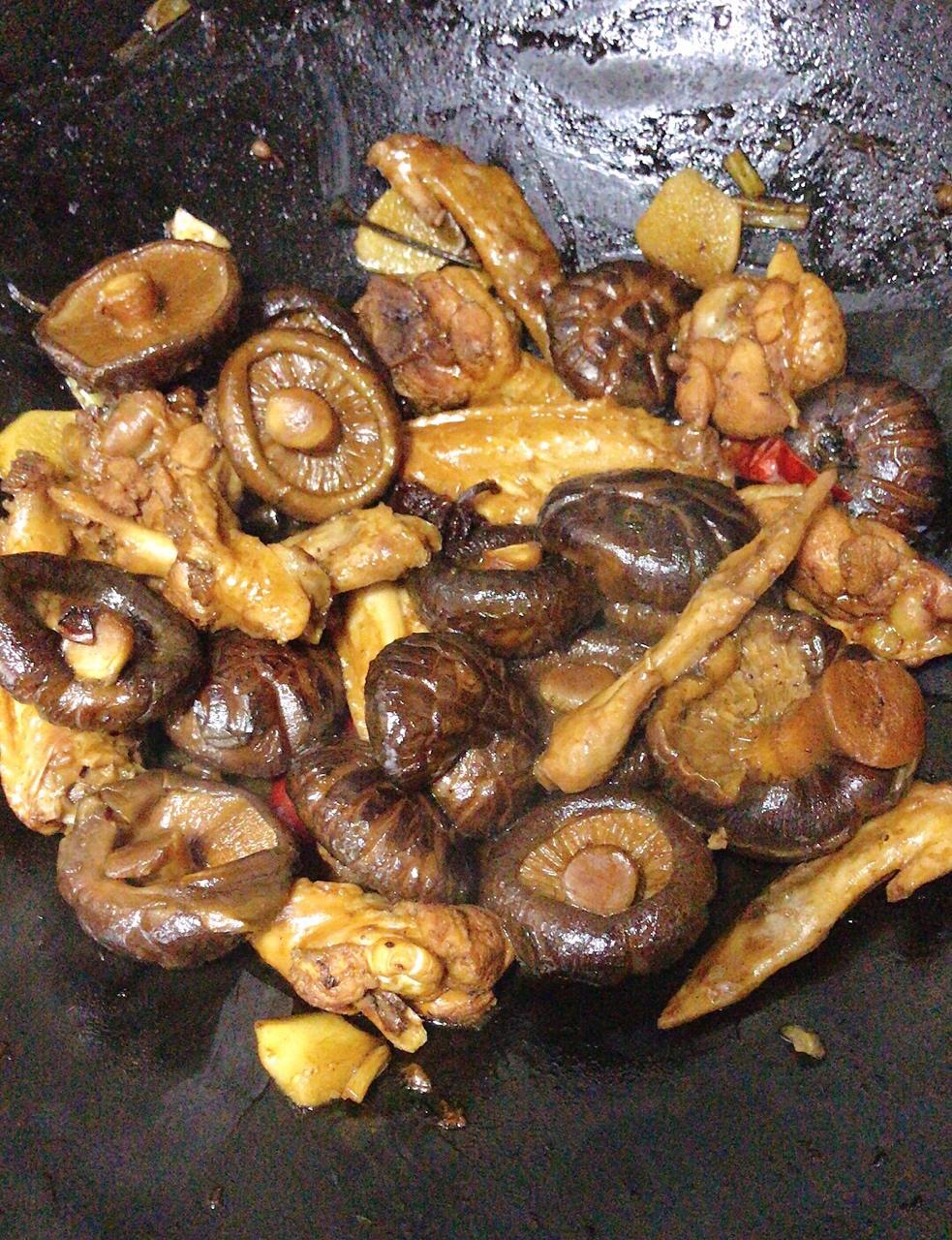 小鸡炖蘑菇粉条