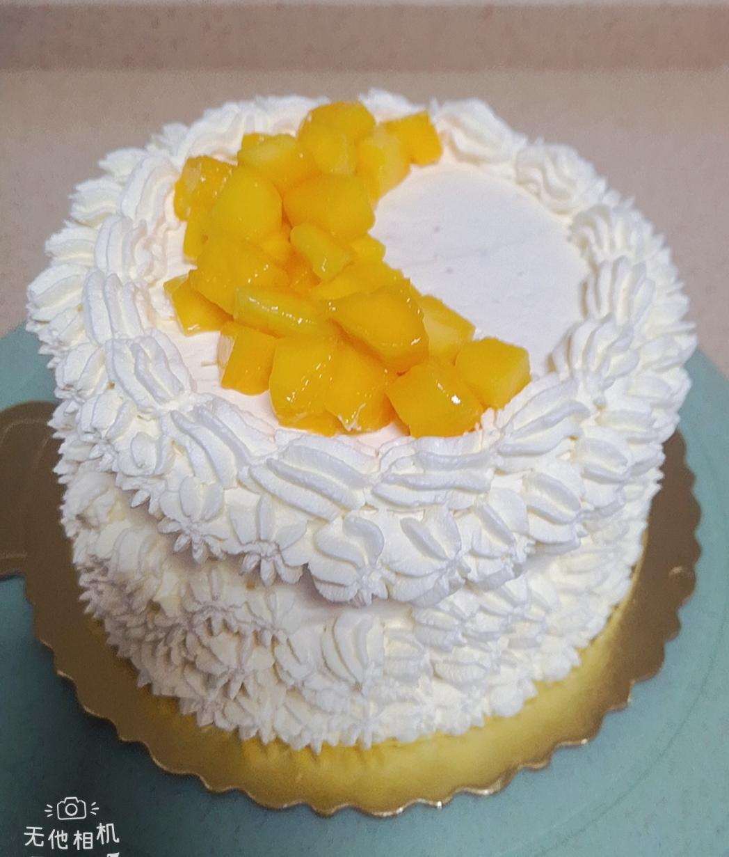 草莓芒果奶油蛋糕