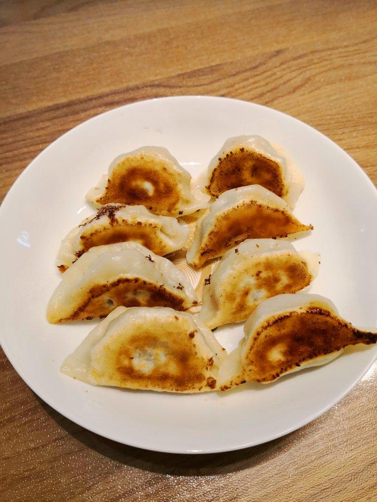 ㊙️一口爆汁‼️你一定要学会的芹菜猪肉馅饺子‼️