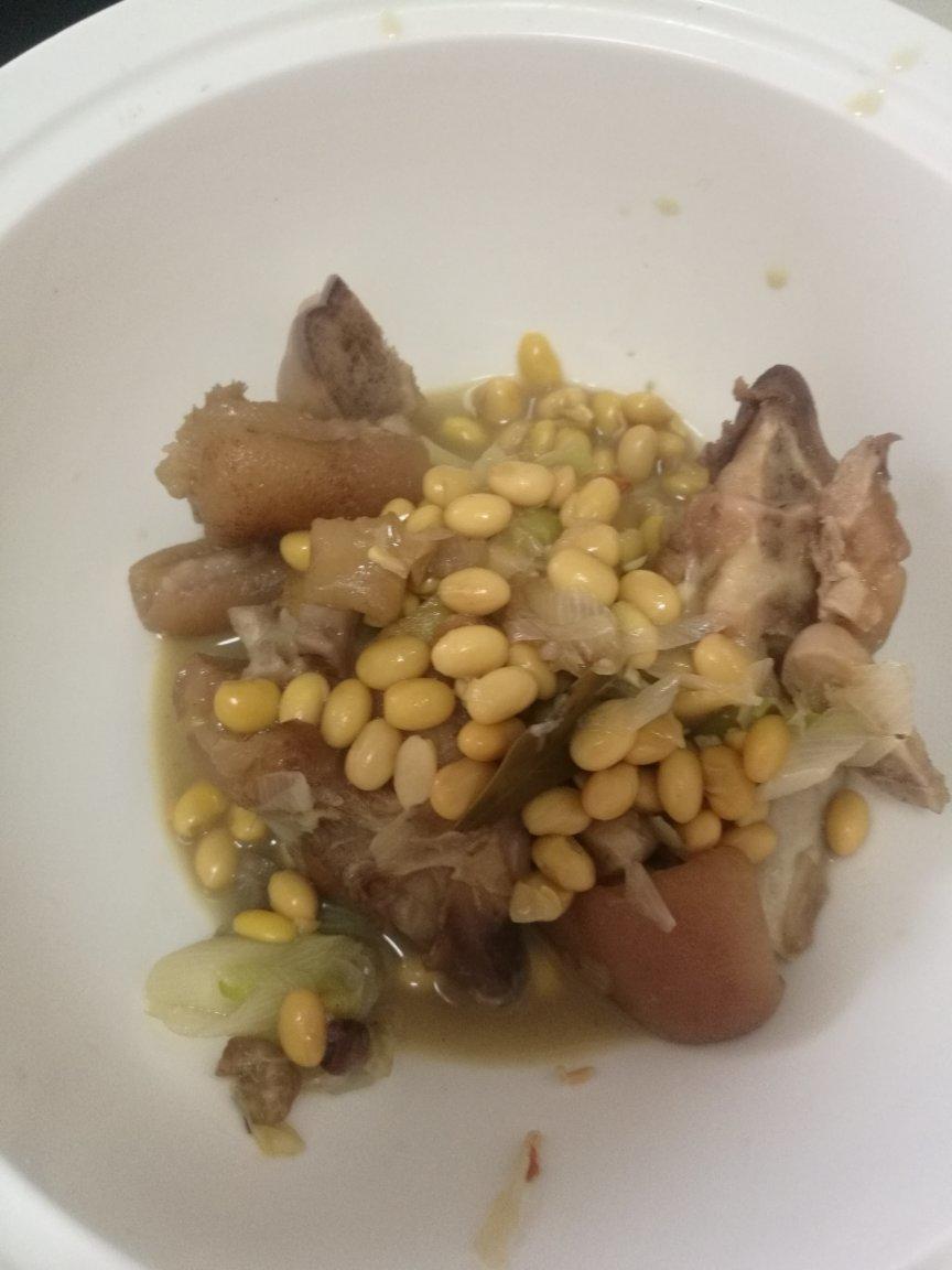黄豆猪脚汤