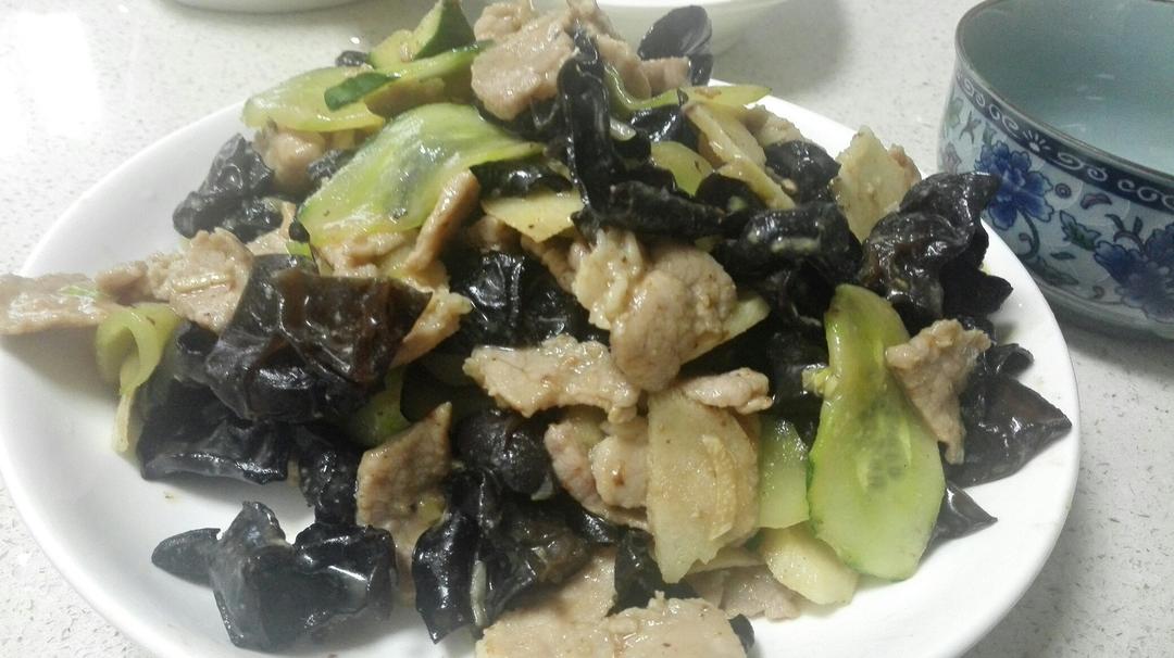 肉片山药炒木耳