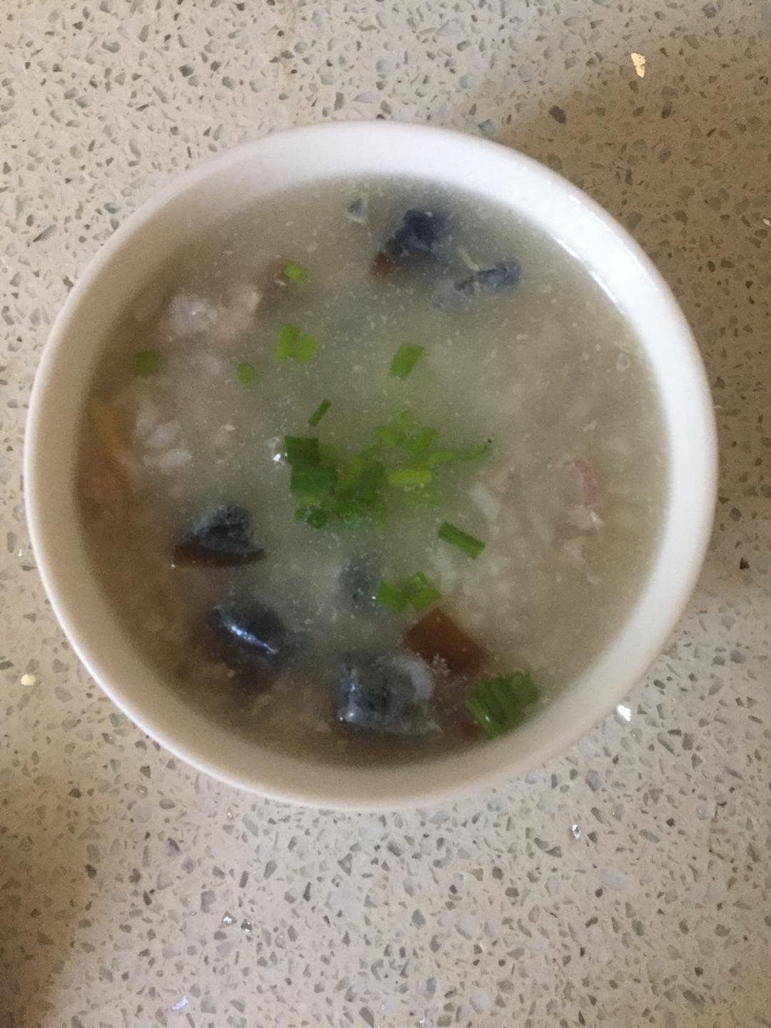 营养早餐-皮蛋瘦肉粥