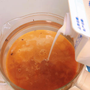 补血养颜佳品-桂圆红枣生椰奶茶的做法 步骤6