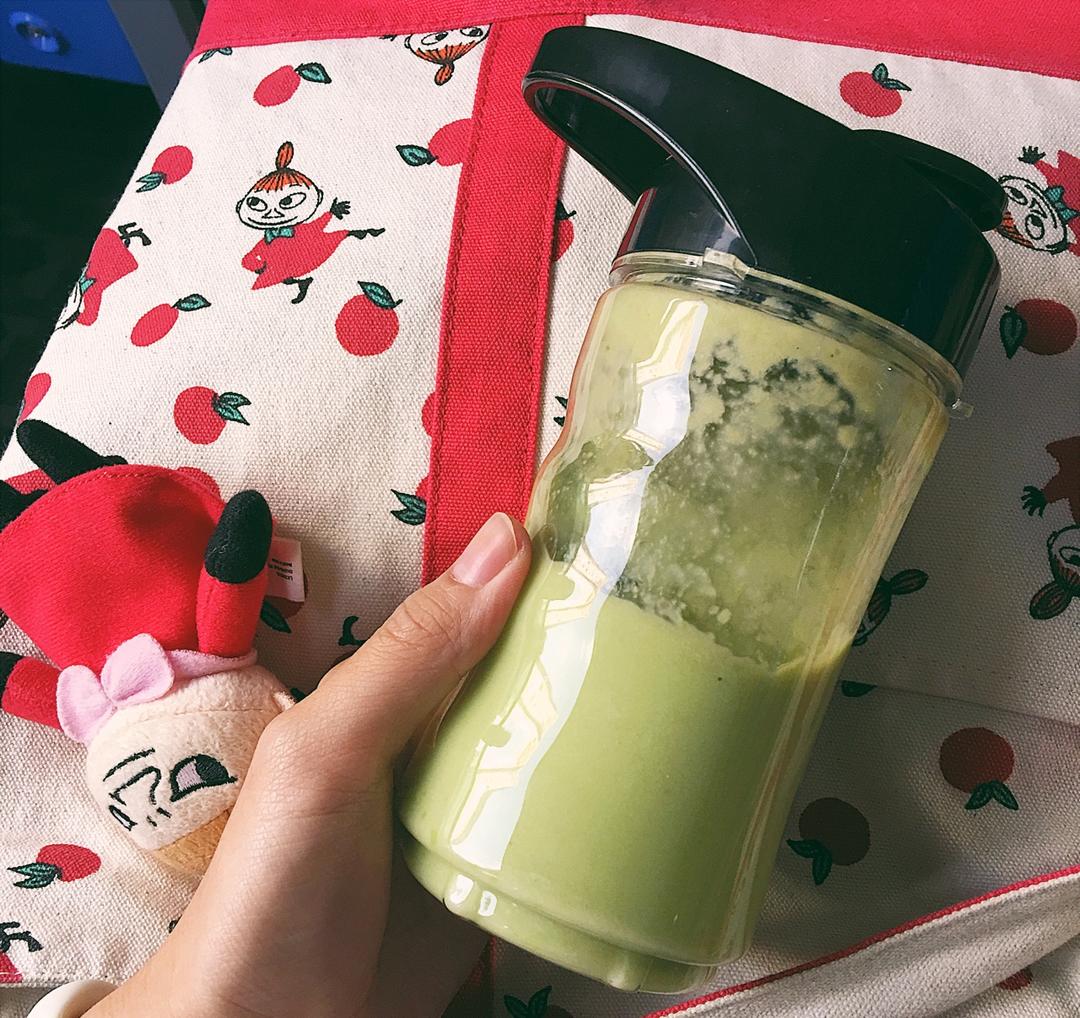 牛油果香蕉奶昔