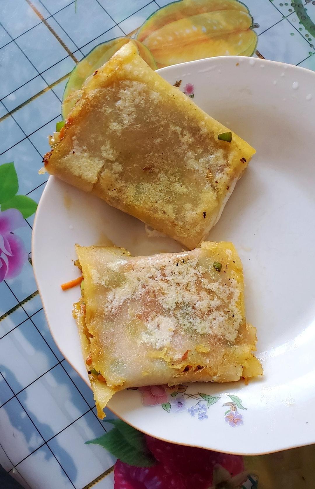懒人菜盒子（不揉面、不擀面）