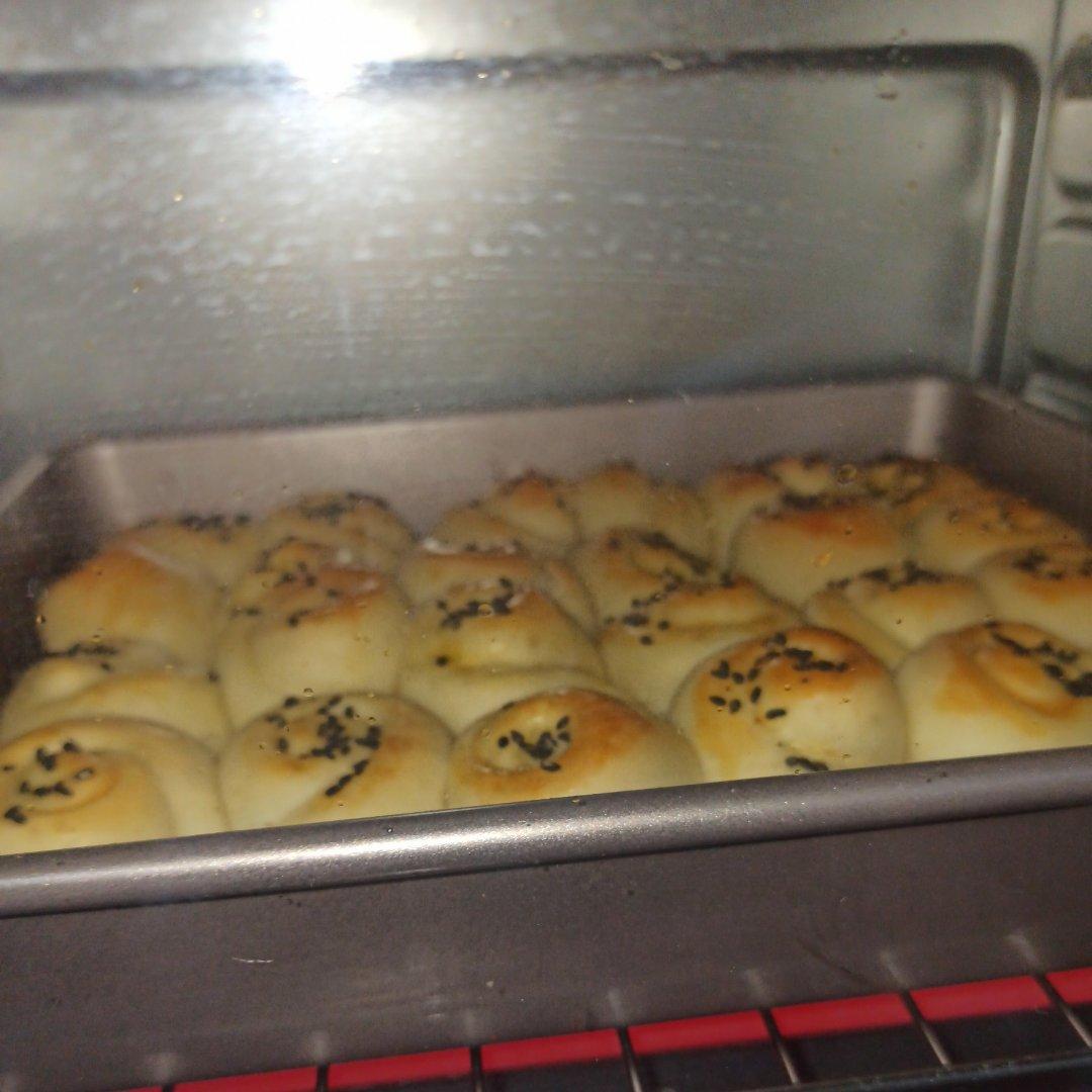 脆底蜂蜜小面包