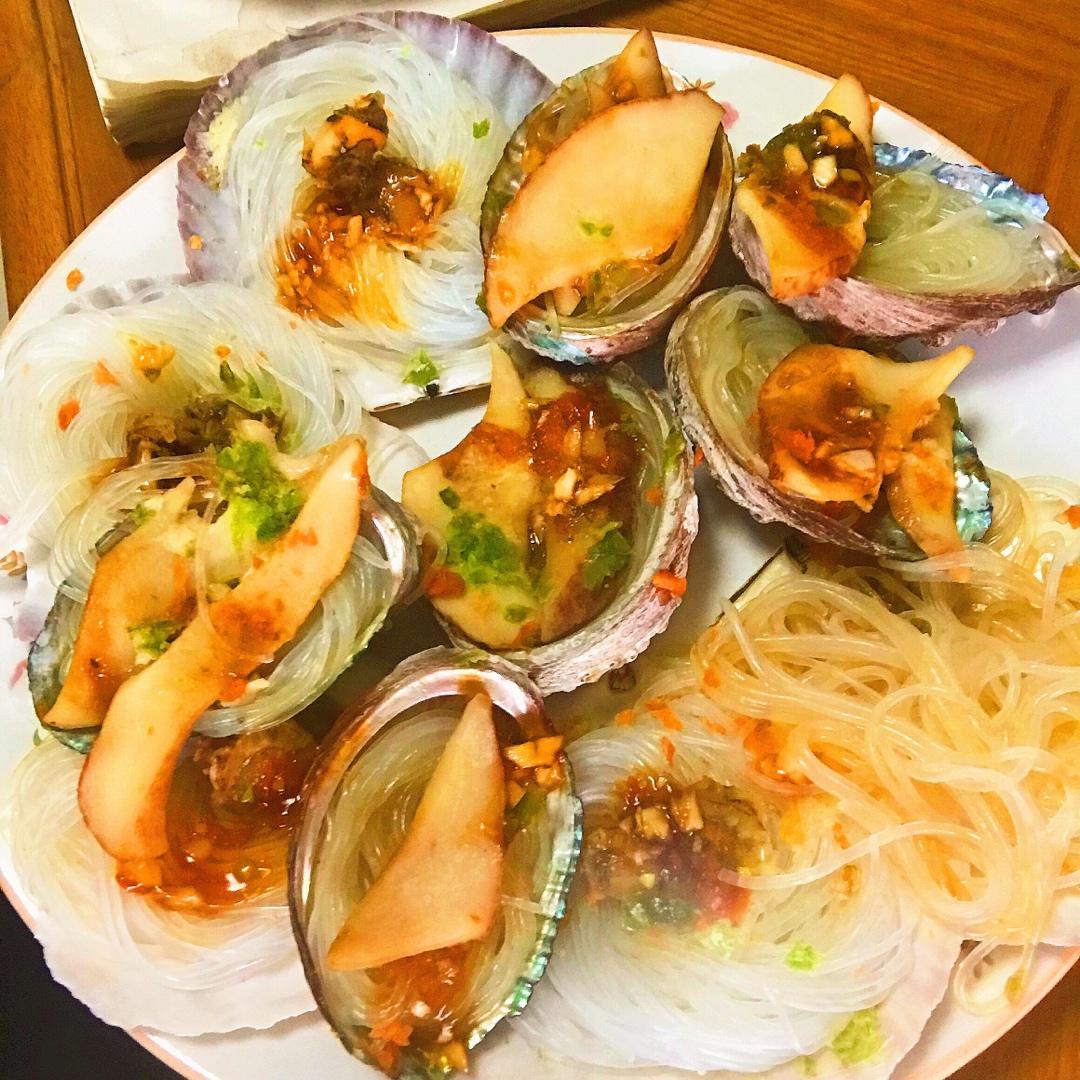 蒜蓉粉丝蒸扇贝