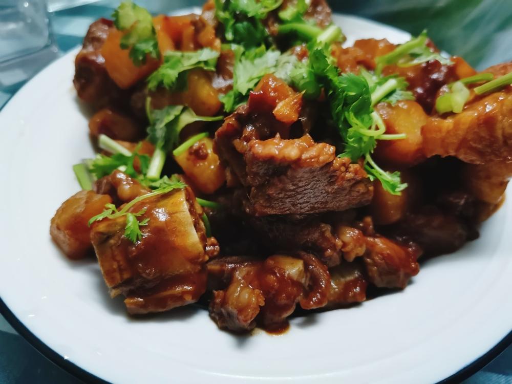 红烧土豆排骨
