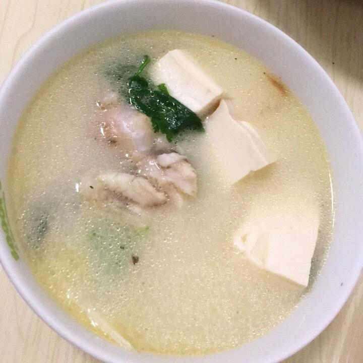 鱼头豆腐汤