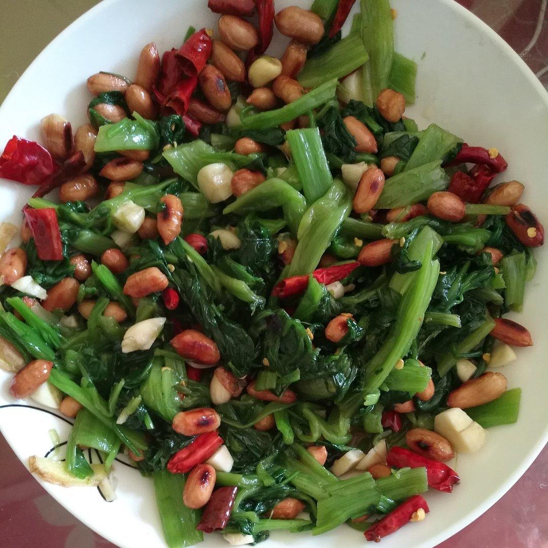 凉拌花生米菠菜
