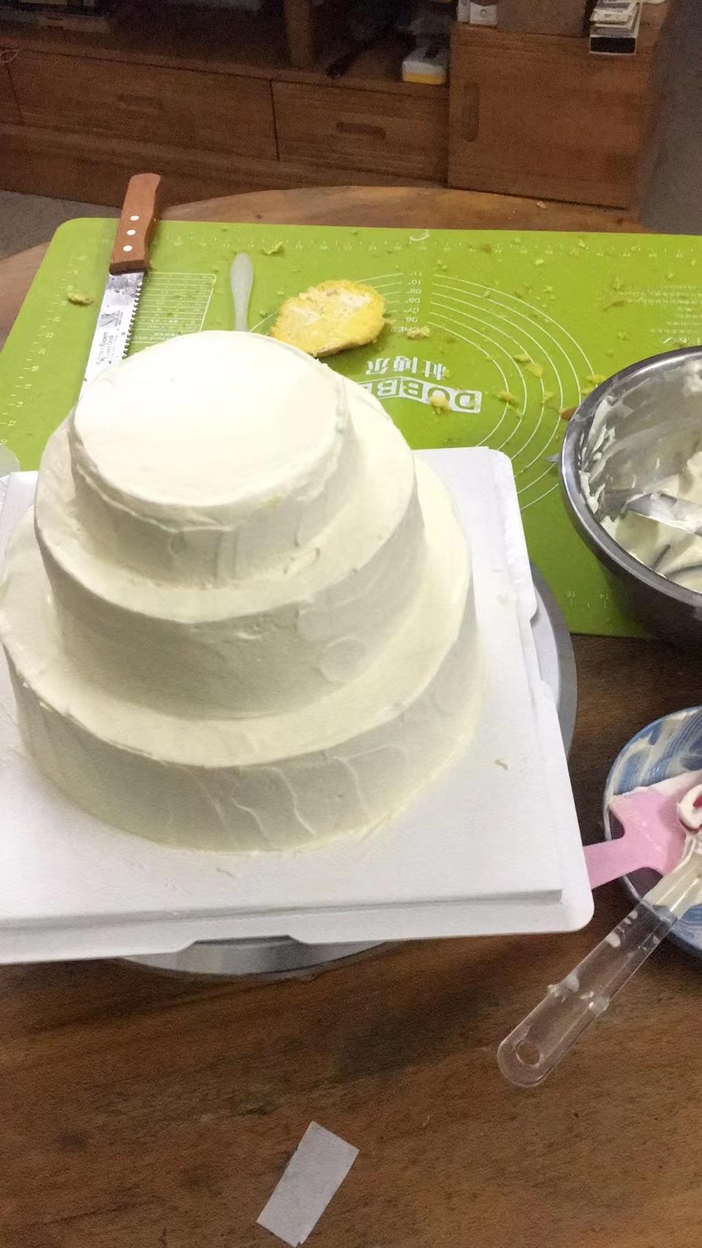 8寸奶油水果蛋糕