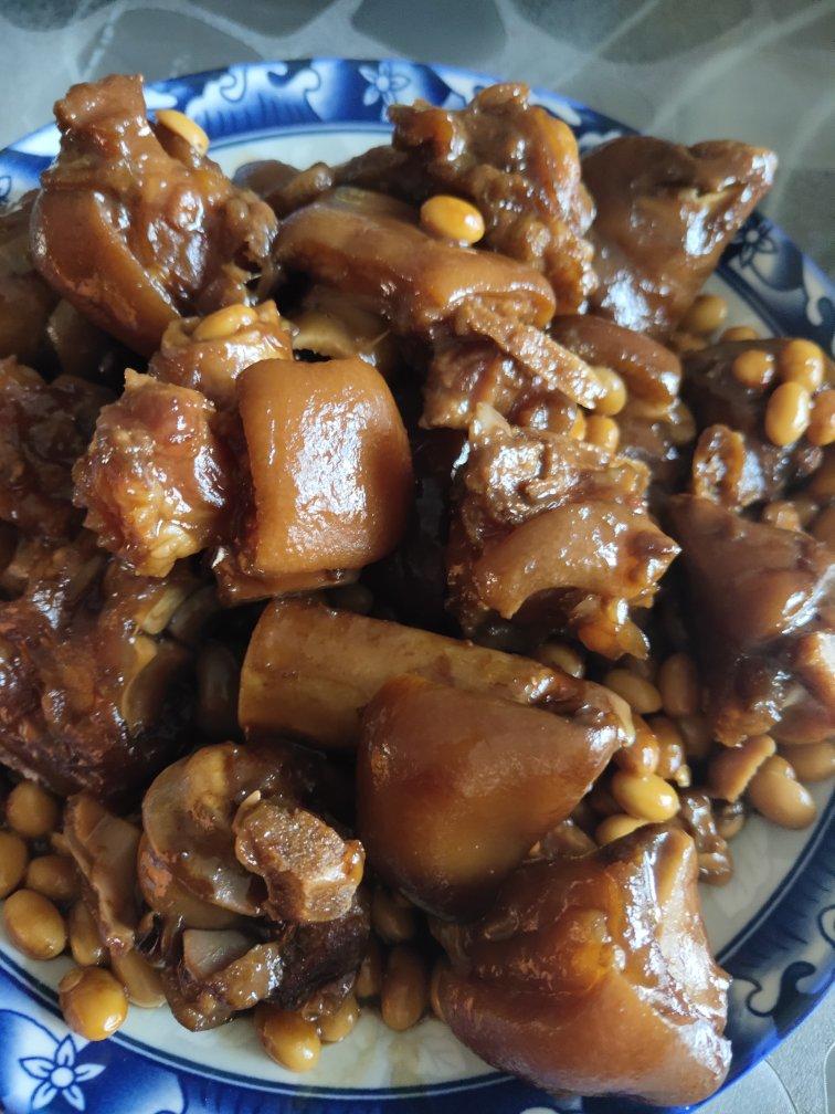 红烧黄豆猪蹄
