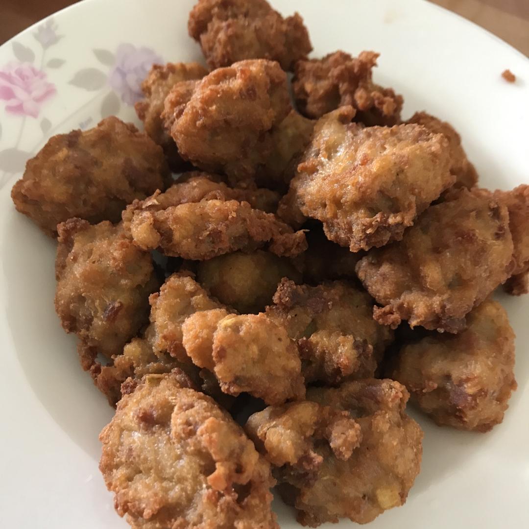 酥炸肉丸子