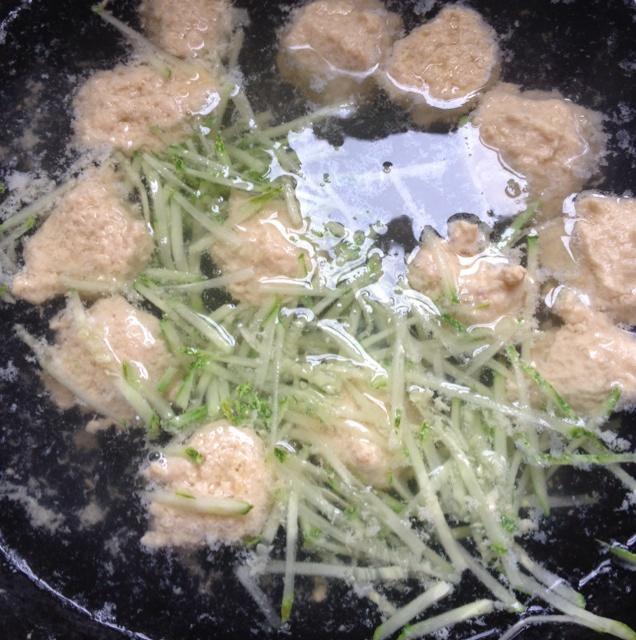 鸡肉丸子的做法