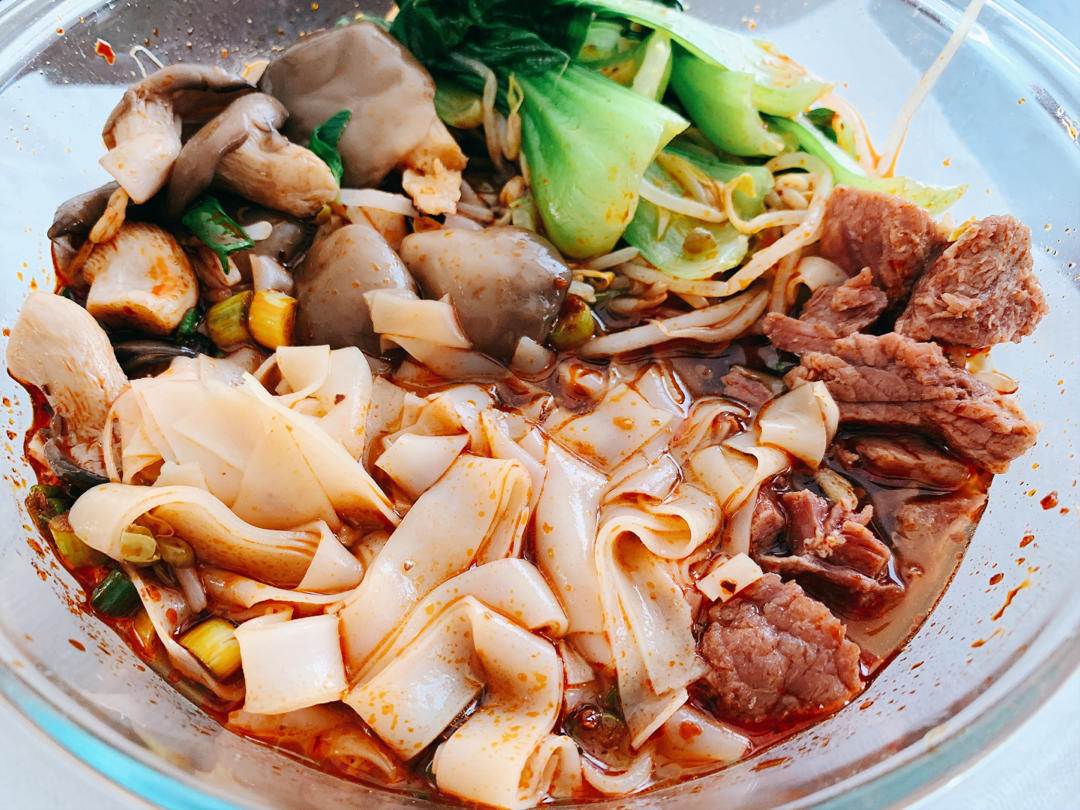 来，干了这碗粉（湖南米粉）