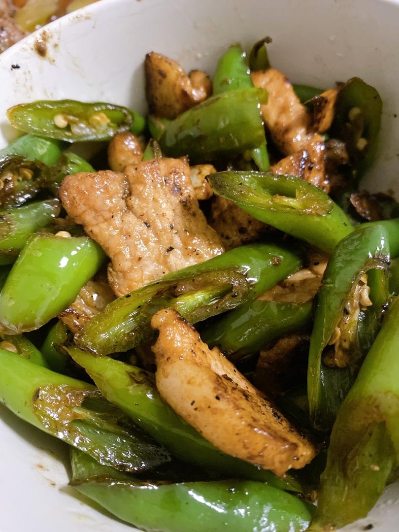 请给我十碗米饭的米饭杀手！辣椒炒肉！（小炒肉）