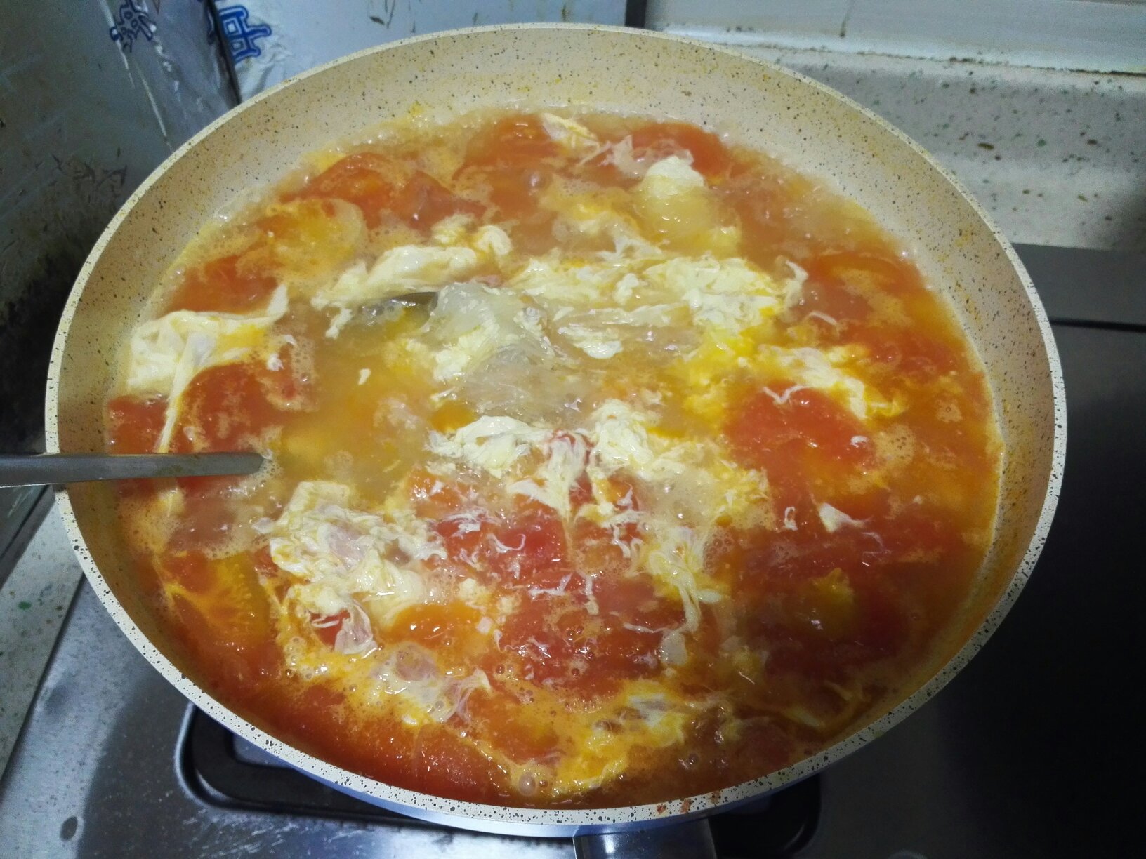 快手美味——番茄蛋海米粉丝汤的做法 步骤6