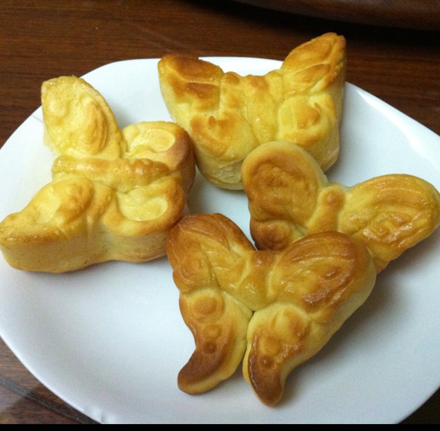 花式牛奶面包