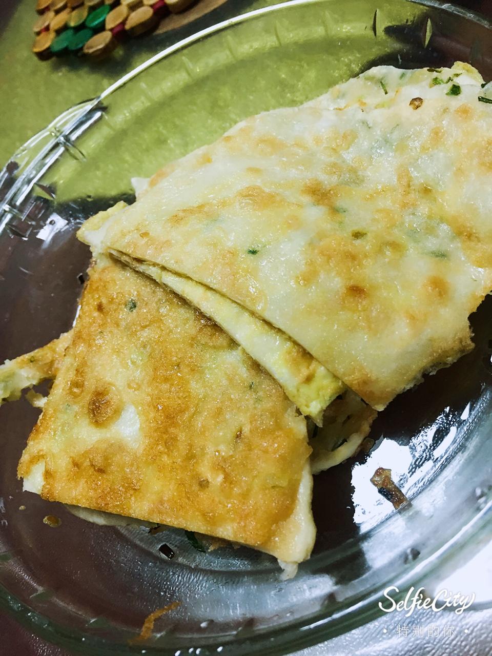 鸡蛋葱油饼                  （更新饼坯保存方法）