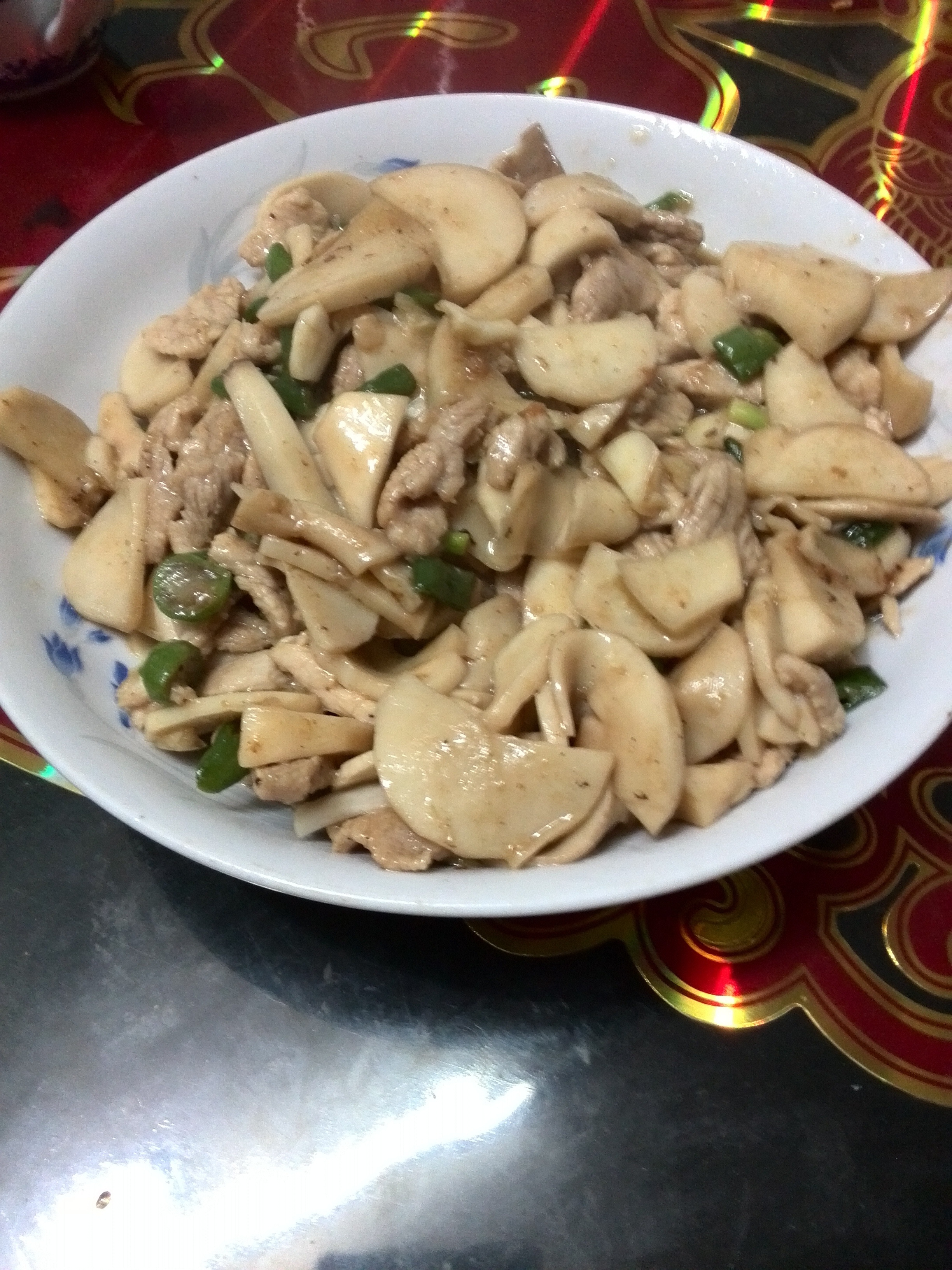 手撕杏鲍菇炒肉丝