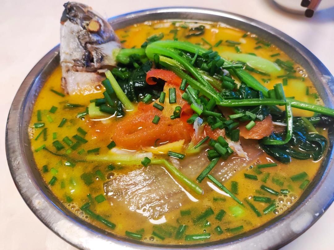 番茄鲫鱼汤