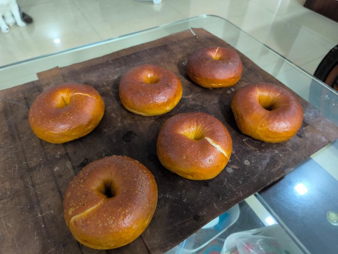 培根芝士碱水贝果