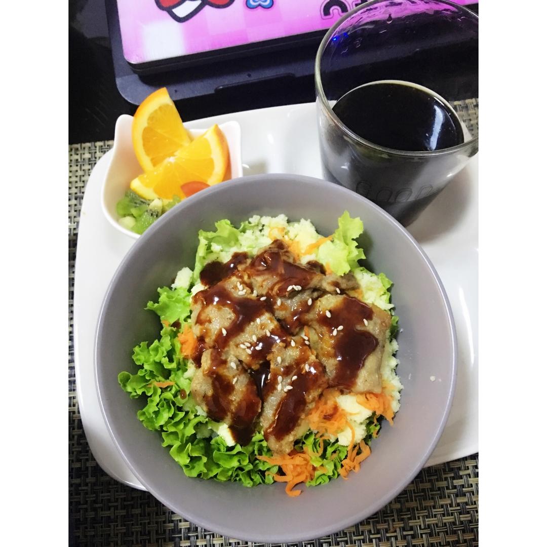 vivijunjuncs做的生菜包饭