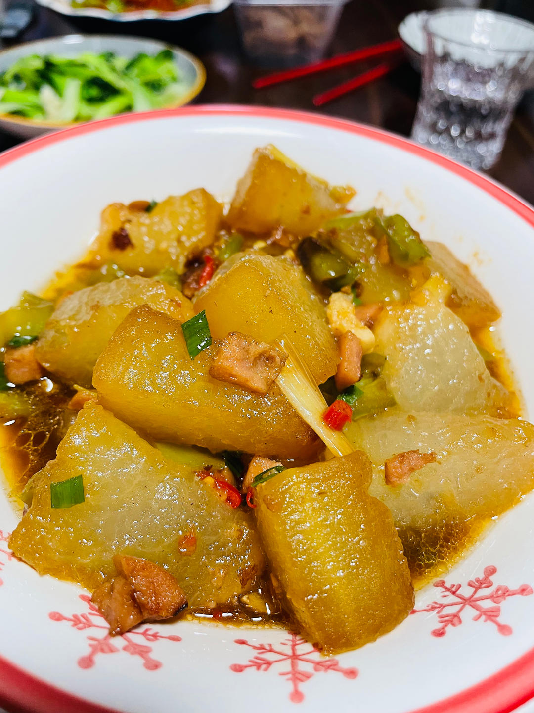 红烧冬瓜最完美做法，不加一滴水，瞬间秒杀红烧肉