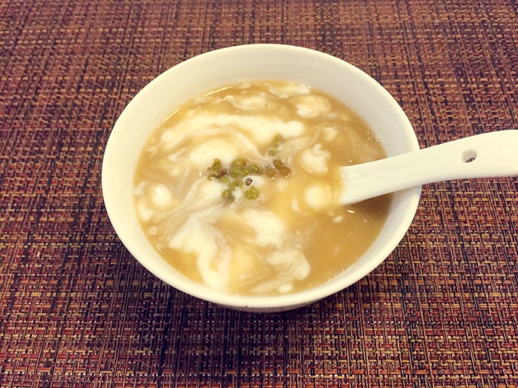 酸奶绿豆沙