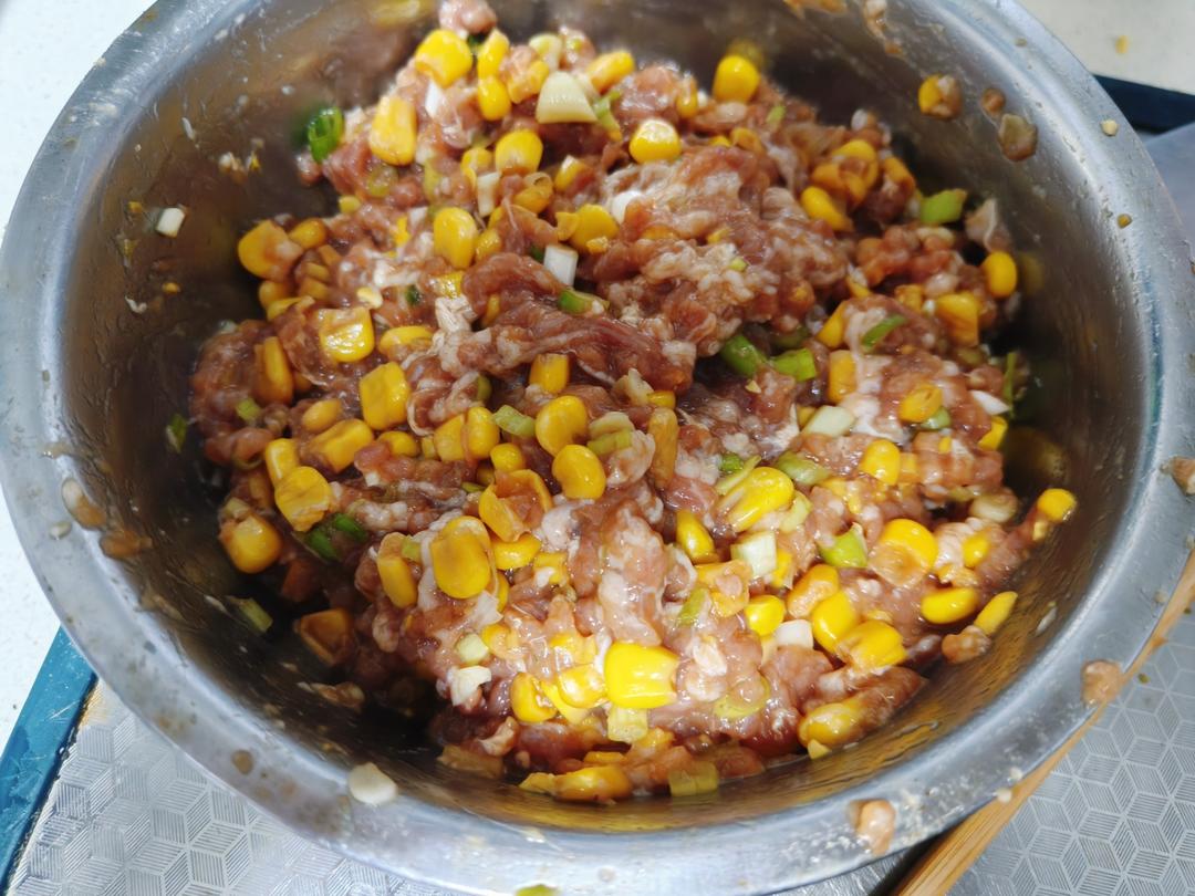 玉米鲜肉馄炖