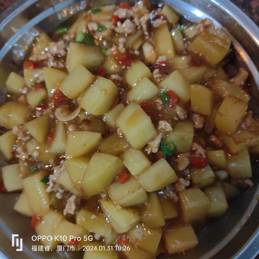超级下饭的肉沫炒土豆！