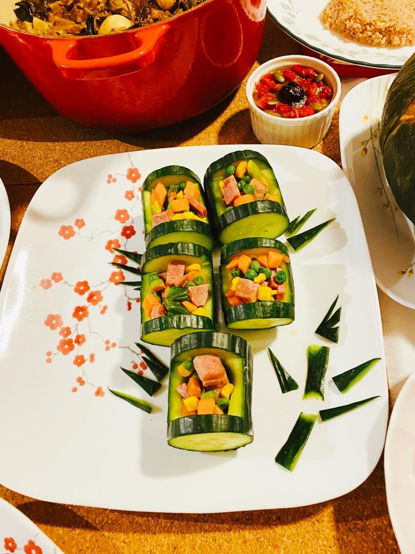 最美年夜饭-🎋翠竹报春节节高🥒（黄瓜玉米火腿鸡丁沙拉）